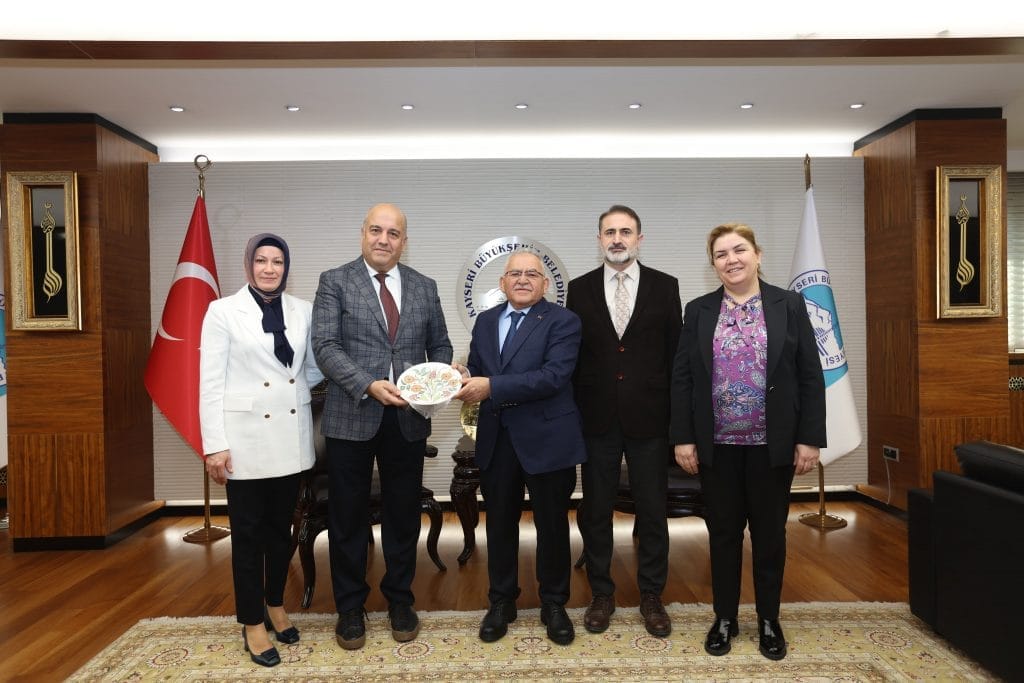 Yeraltı Çarşısı Esnafını Ağırladı, Enerji verimliliği, Duygulandıran Sergi, Yeni iş makineleri, Erkilet Kütüphanesi, KAYMEK’te Çocuklar Matematikle Hem Eğleniyor Hem de Öğreniyor, Doktor Başkana, Meslektaşlarından “Teşekkür” Ziyareti, Sosyal Dayanışmanın Merkezi,