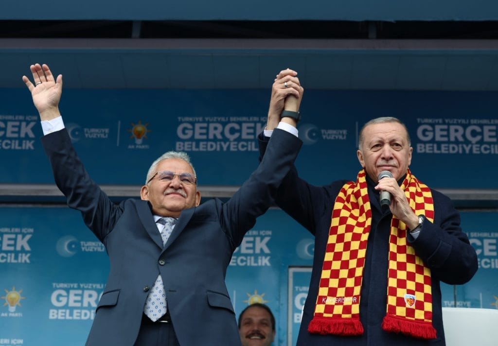 Cumhurbaşkanı Erdoğan’ın Katılacağı Kongreye Davet, “EBYS” Eğitimine Yoğun İlgi, Karne hediyesi ve heyecanı, Kayseri Bilim Merkezi’nden Verimli ve Keyifli Bir Tatil , KASKİ’den Minik Yüreklere ‘Su Tasarrufu’ Eğitimi,