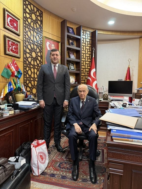 VEKİL ERSOY, MHP LİDERİ BAHÇELİ’YE ‘KAYSERİ’ RAPORU SUNDU