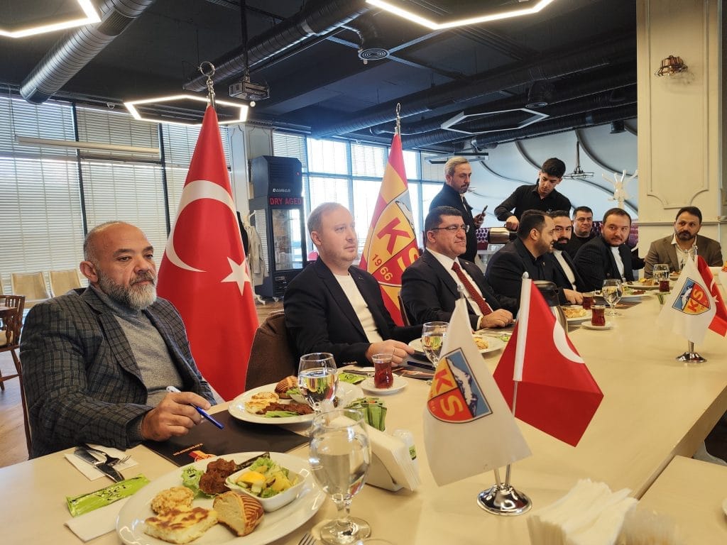 Nurettin Açıkalın: Kayserispor bu şehrin büyük değeri, herkes bu markaya değere sahip çıkmalı.