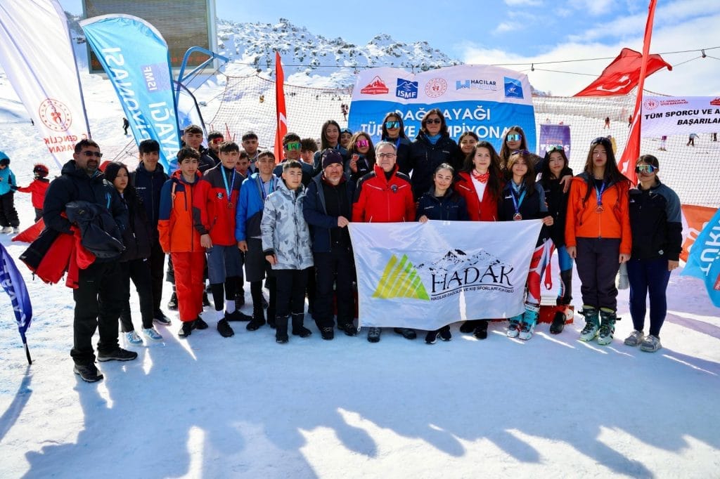 TALAS’TA SEVİMLİ PATİLER, RAMAZAN ÖNCESİ DENETİM, HACILAR’DA YENİ PROJE, KIŞ SPORLARINDA ZİRVEYE OYNUYOR, GURBETÇİLERİN HİKAYELERİ BU SERGİDE, KOCASİNAN’DA YEŞİL ÖRTÜ,  CAMİLER, RAMAZAN AYINDA DA GÜL KOKACAK!VE KENTSEL DÖNÜŞÜM