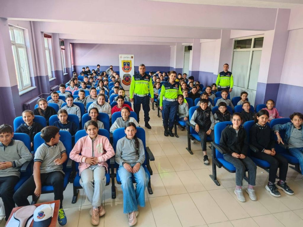 Trafik Dedektifleri Projesi Öğrenci Eğitimleri