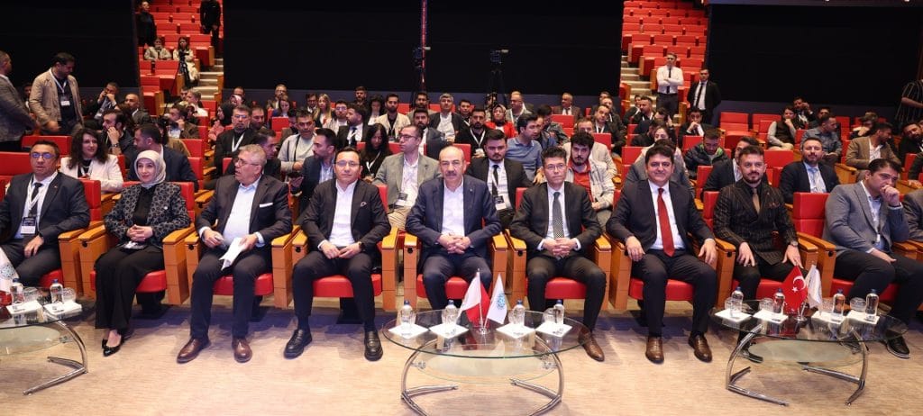 Kayseri Üniversitesi 7 Yaşında, KTO’da ‘Dijital geleceğe yolculuk’ buluşması, KÜN’den Kütahya’nın Turizm Geleceğine Stratejik Katkı,