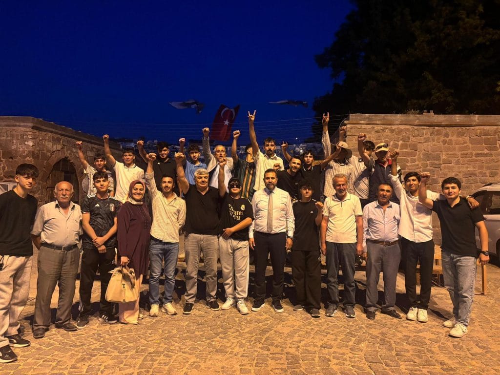 İYİ Parti Kayseri Gençlik Kolları’ndan Anlamlı Etkinlik: Gençlik Geleceğe Yön Veriyor
