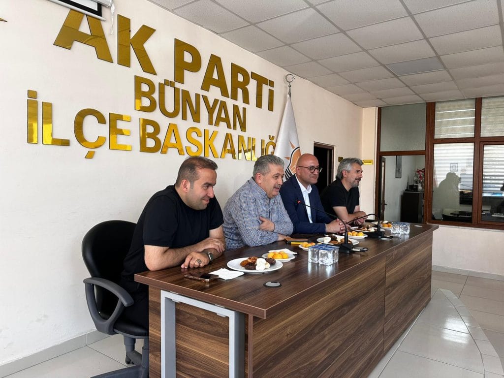 AK Parti Genişletilmiş İl Başkanları Toplantısı, Özsoy, Felahiye, Özvatan, Sarıoğlan, Bünyan ve Tomarza’da teşkilatları dinledi