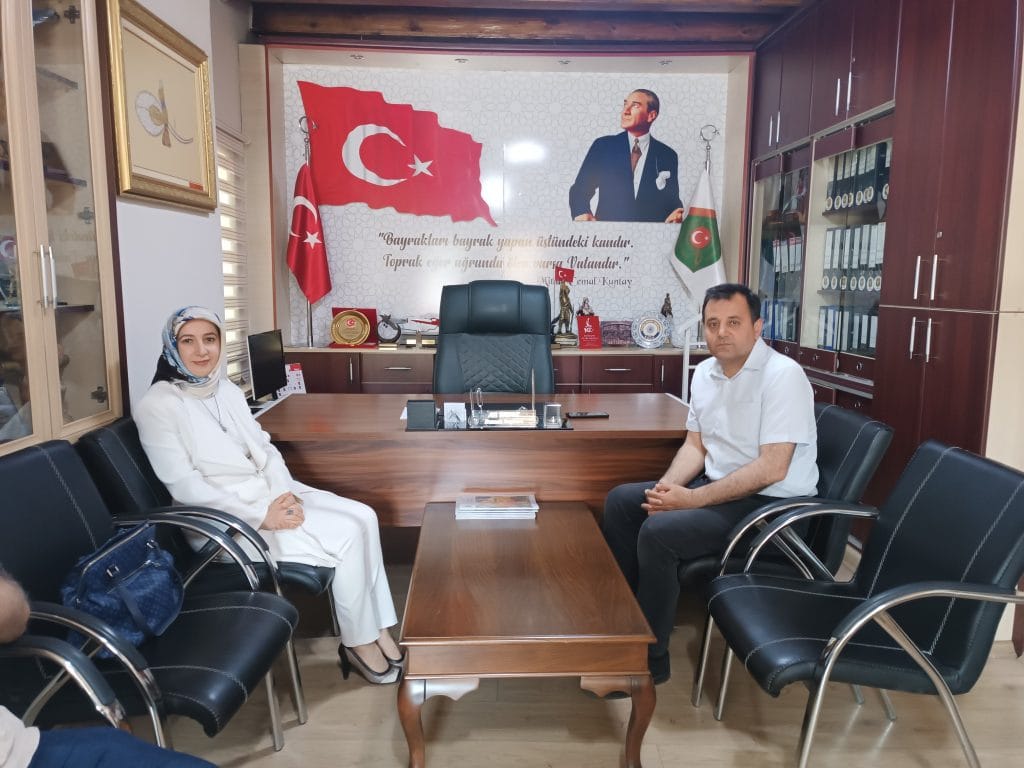 İŞKUR Müdürü Ayşe Ak’tan  Şehit ve Gaziler Derneğine ziyaret
