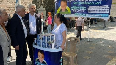 MHP MELİKGAZİ SAHAYA İNDİ, VATANDAŞLA İSTİŞARE ETTİ
