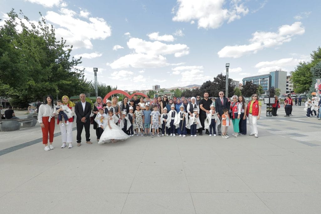 Kırşehir’de 529 Yıllık Vakıf Geleneğiyle Anlamlı Sünnet Organizasyonu
