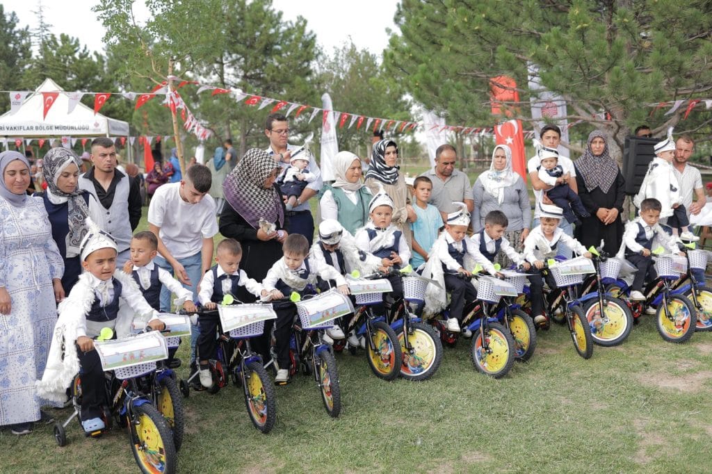Niğde’de 529 Yıllık Vakıf Geleneğiyle Anlamlı Sünnet Şöleni