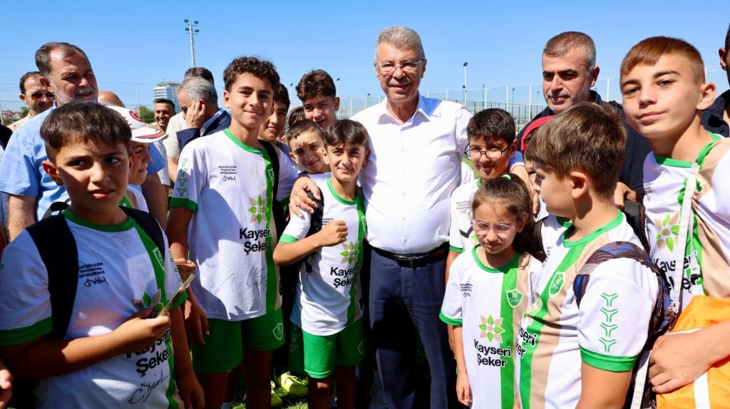 Kayseri Şeker Yaz Spor Okulu’nda Beş Haftalık Maraton Tamamlandı