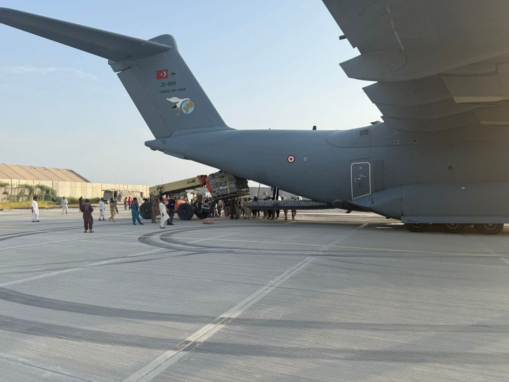 Afganistan’a deprem sonrası  A400M uçağı ile insani yardım