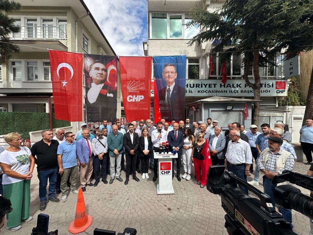 CHP: Ülkemizin gelecek güzel günlerini hep birlikte kuracak, hep birlikte başaracağız