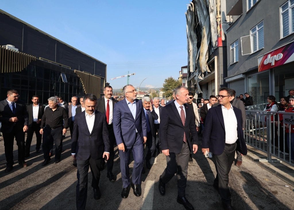 Kozmetik fabrikasında patlama: 6 ölü, 7 yaralı, 7 açığa alınma ve gözaltılar