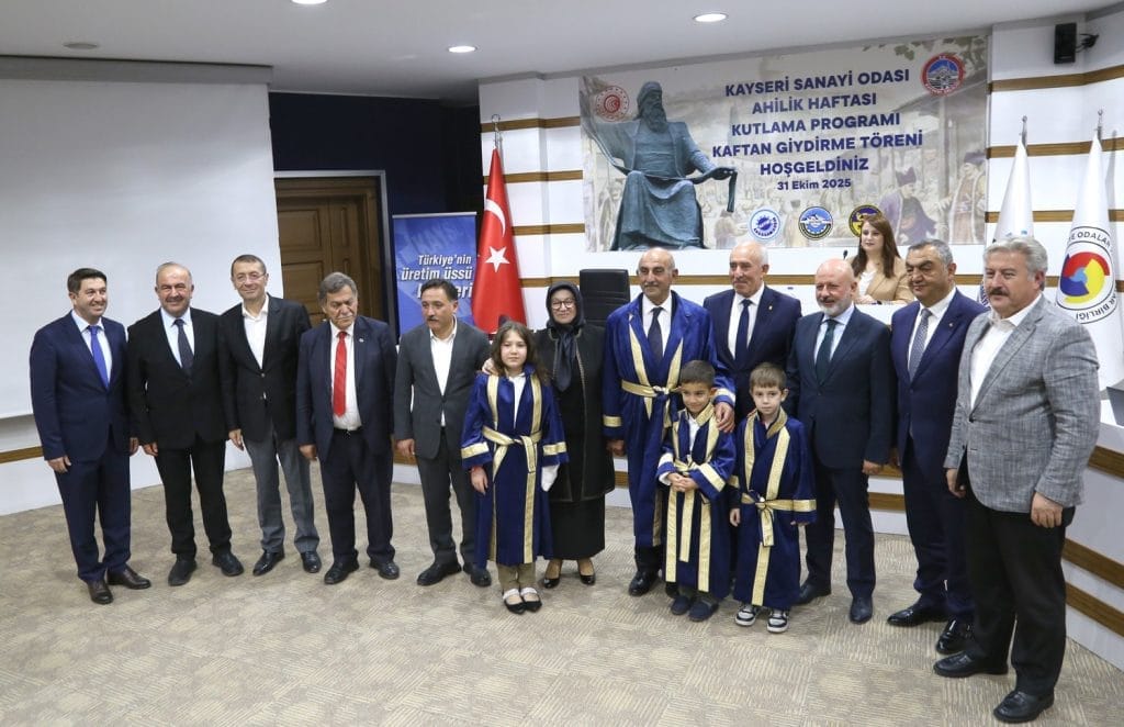KAYSO Ekim Ayı Meclis Toplantısı ve “Yılın Ahisi” Töreni, Ticaret Müşavirleri,  Kayseri sanayisinin kritik sorunları, Kayseri OSB Veri Merkezi Projesi, ihracat değerlendirmesi, KTO ve KAYSO’da meclis, Hacılar’da iş dünyası ile  istişare, TUİK verileri