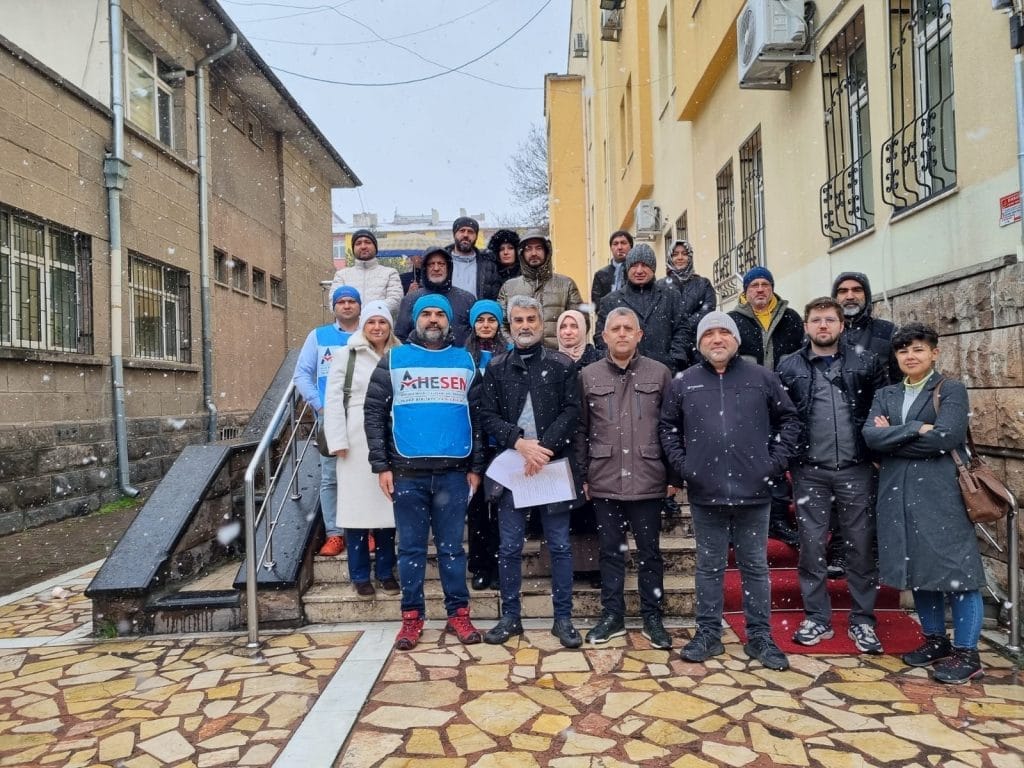 KAHED: Aile Hekimlerimize ve Aile Sağlık Çalışanlarımıza içi boş işler yükleyerek, mutsuz, umutsuz hale getirmeyin!