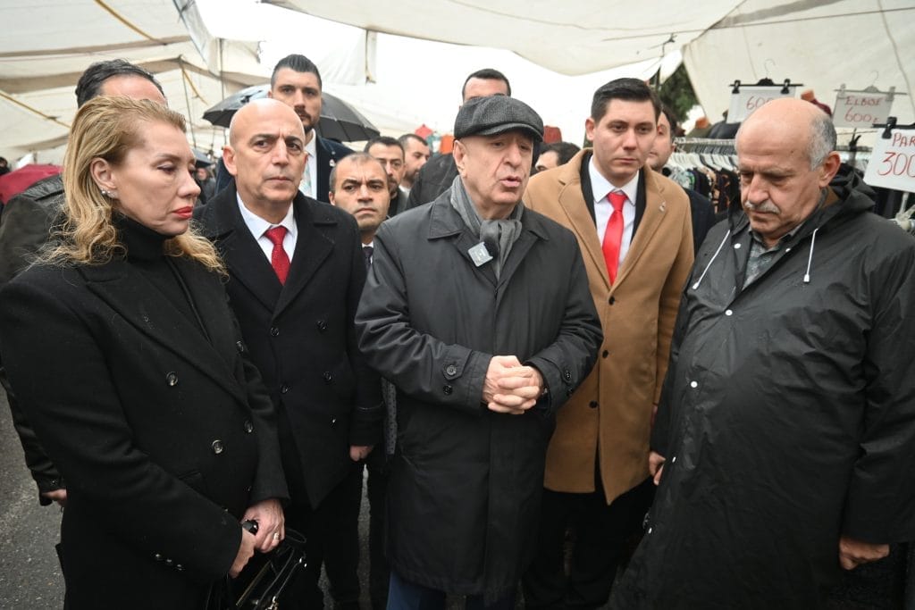 ÜMİT ÖZDAĞ: “BU FAKİR MİLLETİN PARASINI NASIL HARCIYORSUNUZ SİZ? “ÜRK MİLLETİ SANDIKTA BUGÜNKÜ YANLIŞ YÖNETİMİN HESABINI SORACAK”