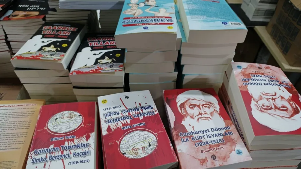 YAZAR BÜLENT TEKİN’İN 5 KİTABI YENİDEN DÜZENLENEREK 2.BASKISI YAPILDI