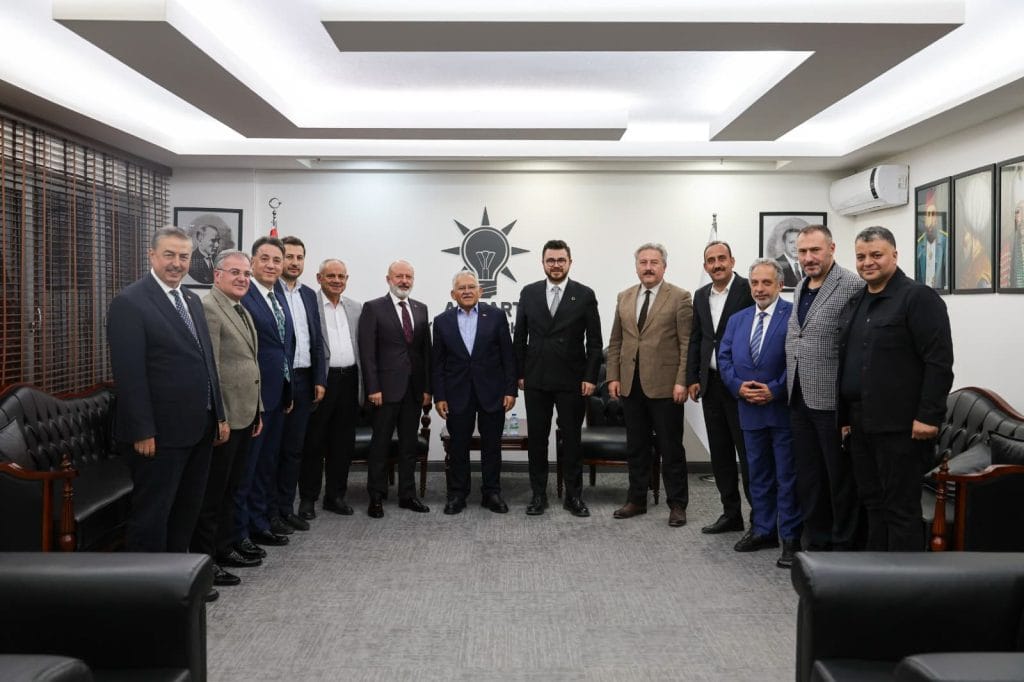 AK Parti Kayseri İl Başkanı Hüseyin Okandan Belediye Başkanlarıyla İstişare Toplantısı