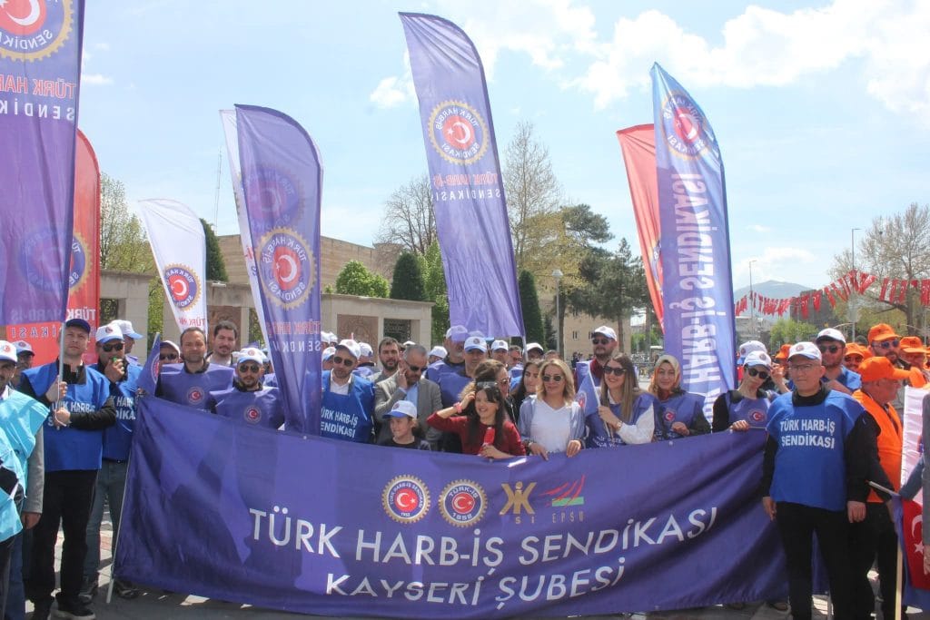 1 MAYIS BURUK KUTLANDI