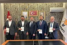 Kayseri’de, YRP’li 4 Belediye meclis üyesi AK Partiye geçti