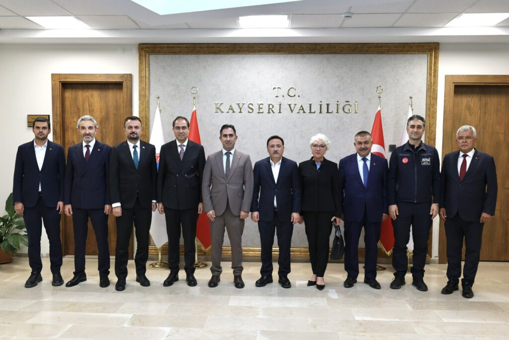 Kayseri Kent Konseyinden Vali Çiçek’e ziyaret, başkanla toplantı