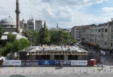 Tarihi camiye ek şadırvan