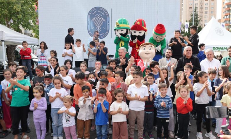 Teknofesti birinci olan Melikgazi’de Çocuk şenlikli araç tanıtımı