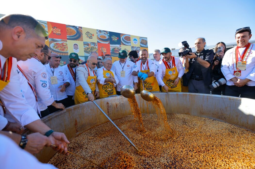 4. Kayseri Gastronomi Günleri lezzet şöleni başladı.
