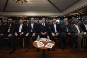 Yeşilay’da, Bağımlılık ve Sömürgecilik Arasındaki Tarihsel İlişki Masaya Yatırıldı