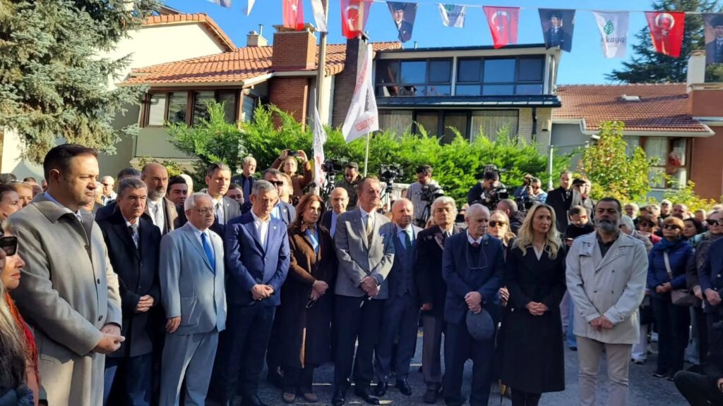 Prof.Dr. Ahmet taner Kışlalı katledilişinin 27. yılında anıldı