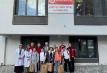 PARMAK UÇLARINDA AYETLER, GÖNÜLLERDE İYİLİK