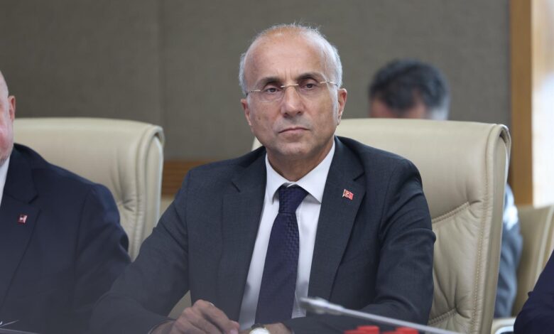 Aşkın Genç’ten yetkililere Hacılar Sakarçiftliği için çağrı